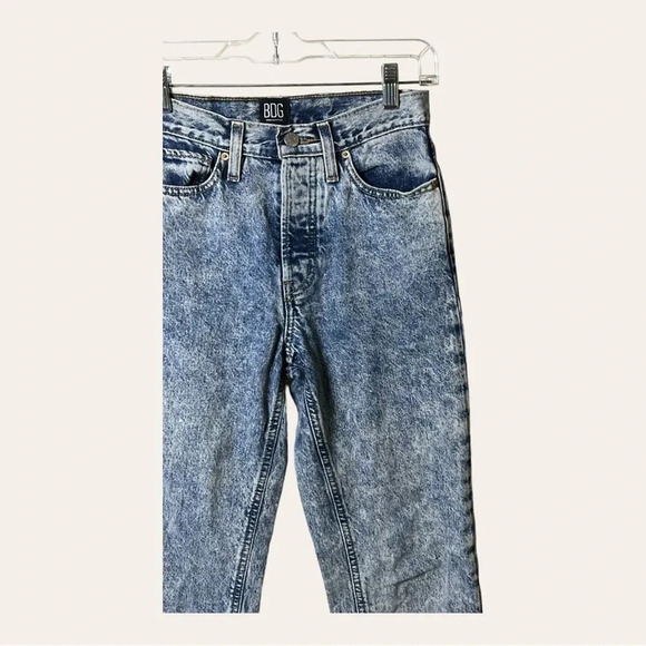 Urvban OUTFITTERS BDG “SLIM STRAIGHT” ACID WASH JEANS SIZE 25 - Picture 3 of 10